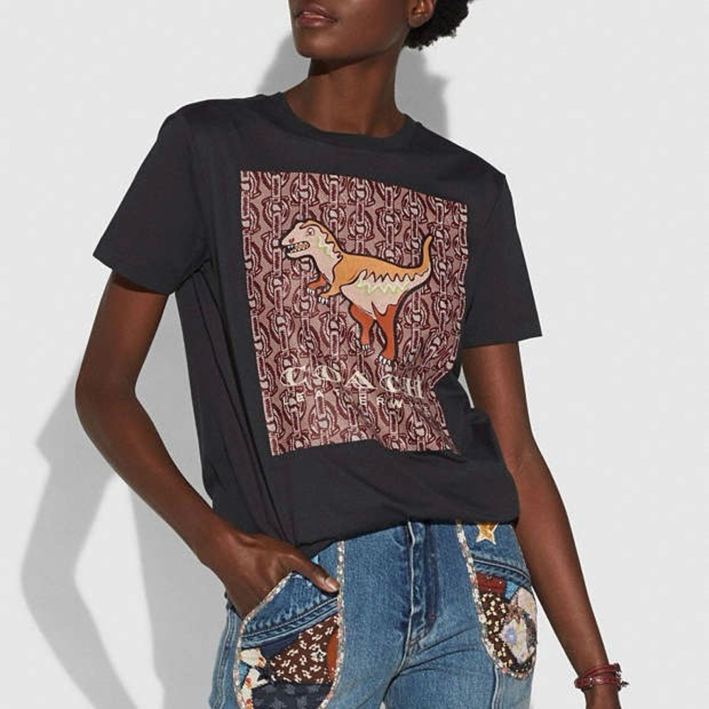 Coach ‘Rexy’ Tyrannosaurus Rex graphic t-shirt. 🖤